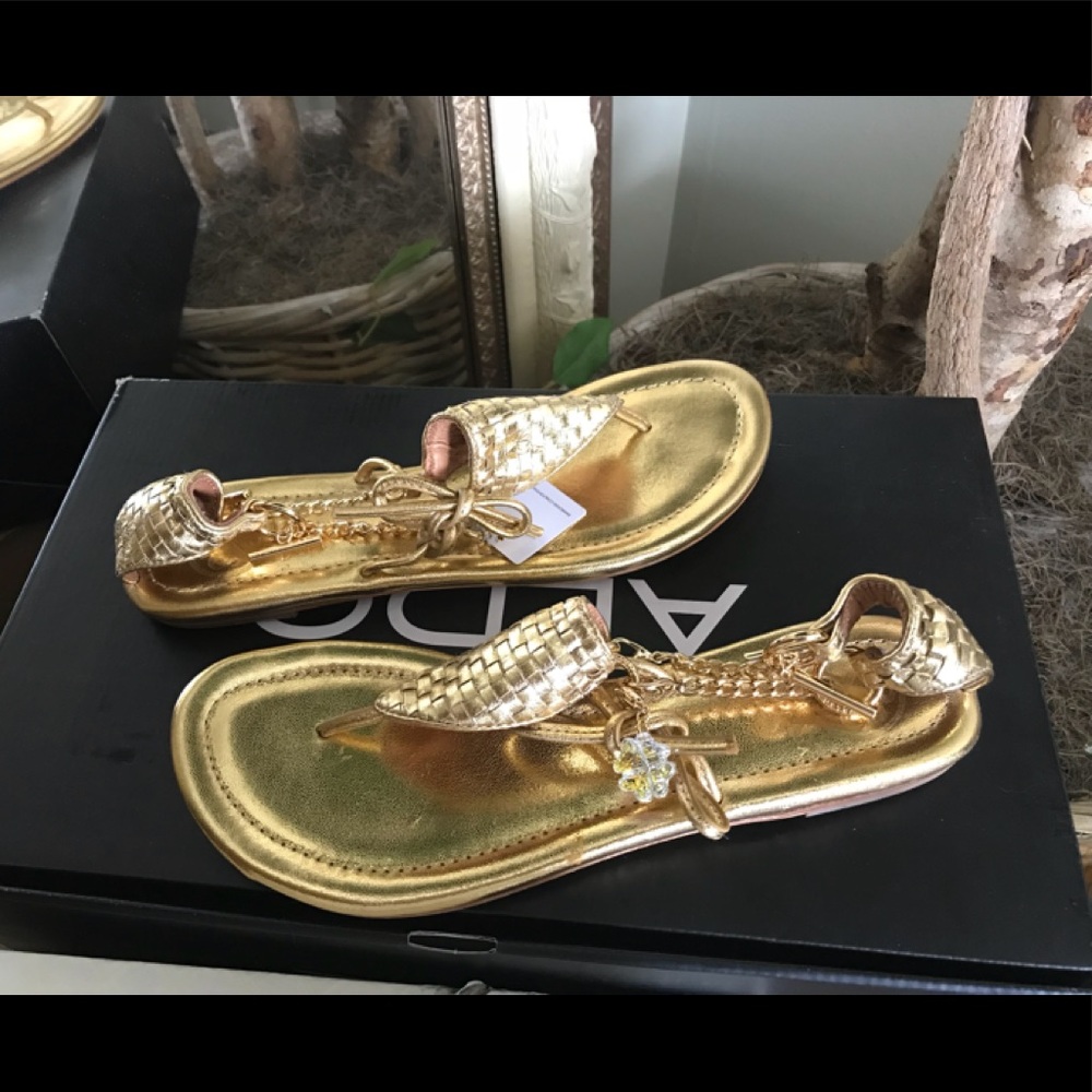 Luxtrada Gold Leather Sandal